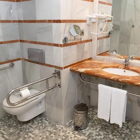 帕哈拉海滩r2酒店 酒店